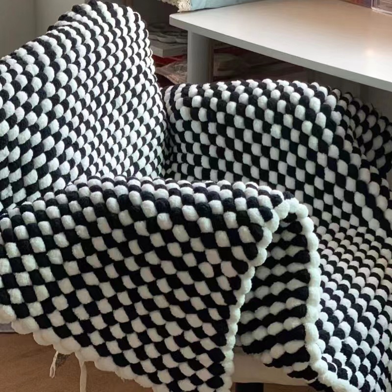 Пряжа для помпонов 130 г/рулон – обзор и цена Woven Scarf Blanket